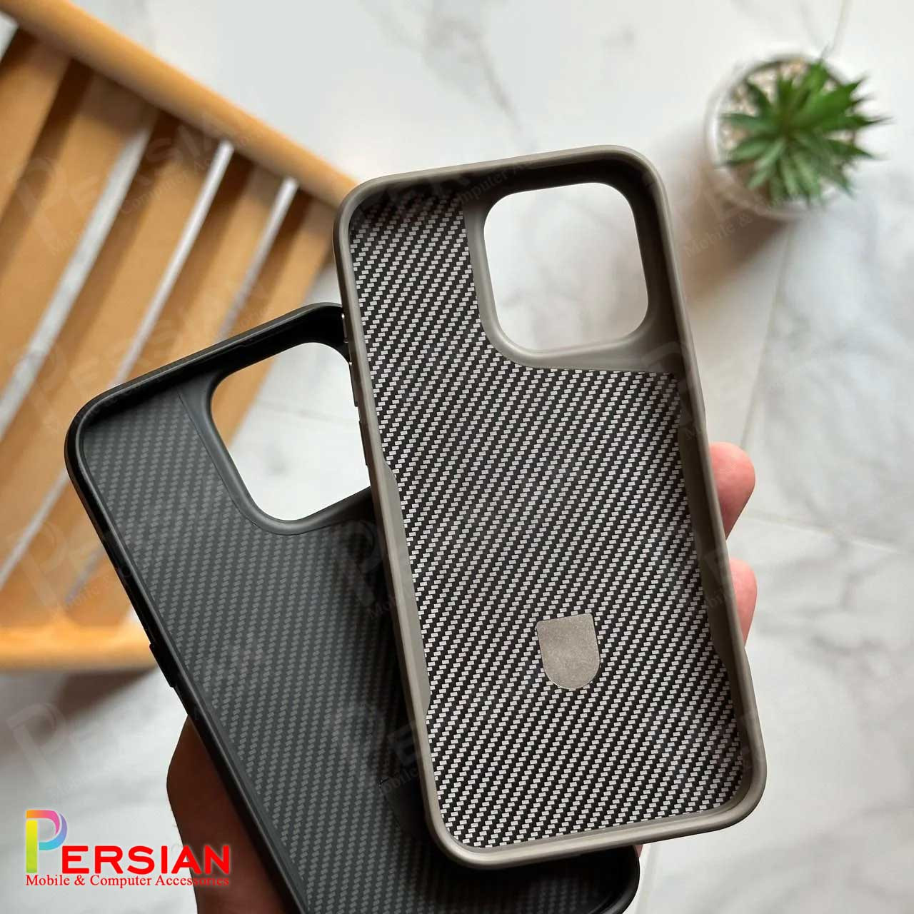 قاب گوشی آیفون 16 پرومکس طرح فیبر کربن مگ سیف استند شو برند مجیک ماسک Fiber Carbon Magic Mask Case iPhone 16 Pro Max